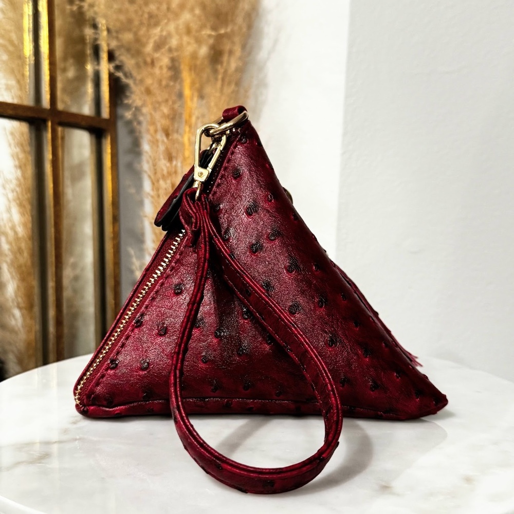 Patrizia Luca Red Ostrich Faux Leather Triangle Wristlet Clutch Handbag Purse - Picture 3 of 6